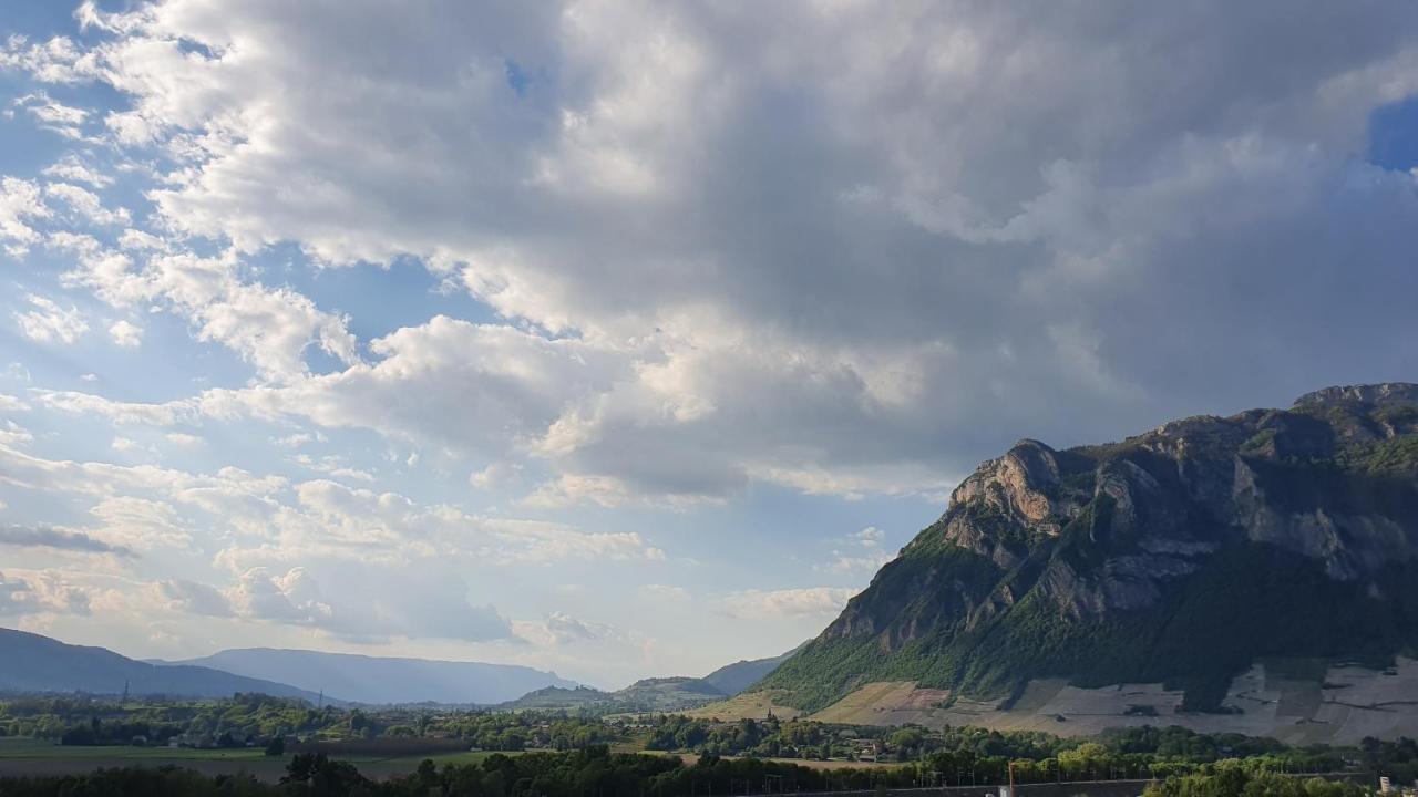 Gite Clair, Spacieux Et Cosy Avec Vue Sur Le Massif De La Chartreuse Sainte-Helene-du-Lac Ngoại thất bức ảnh